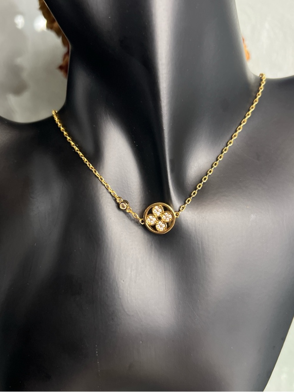 Gold Floral Crystal Pendant Necklace